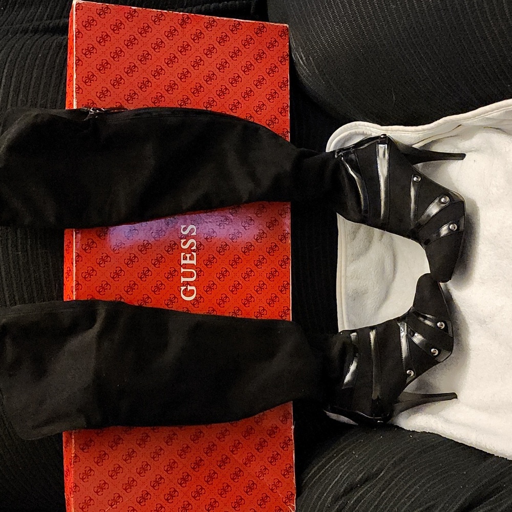 NIB Guess over the knee heeled boots 6